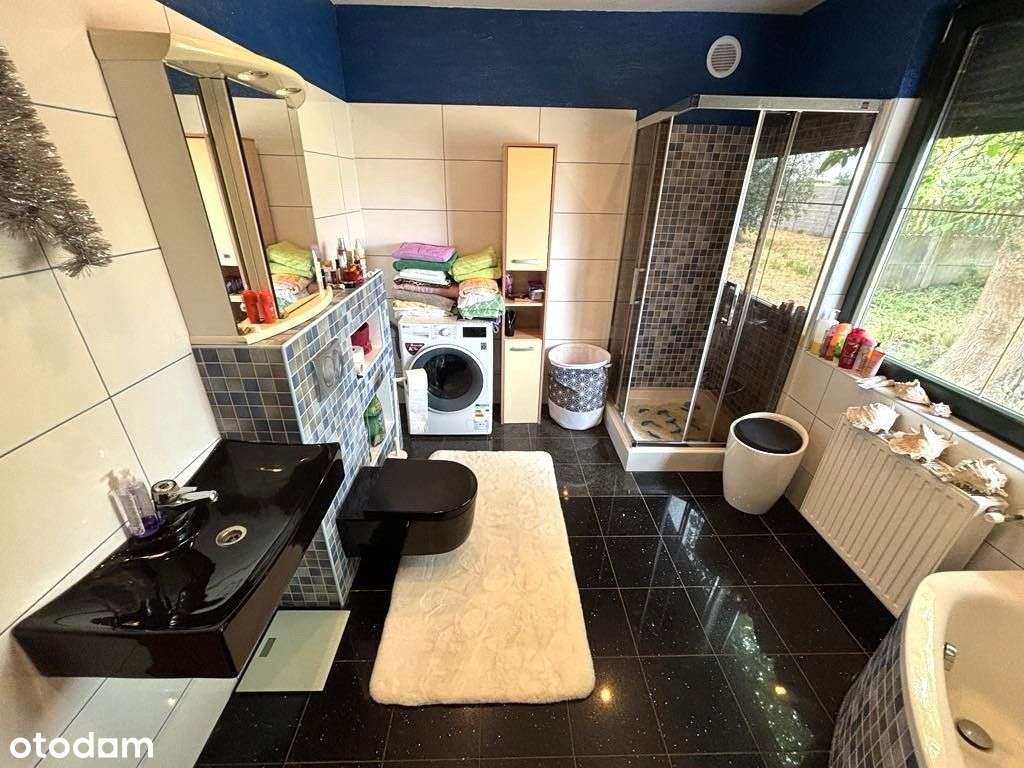 Piękny dom w miejscowości nad jeziorem w bardzo atrakcyjnej cenie-8