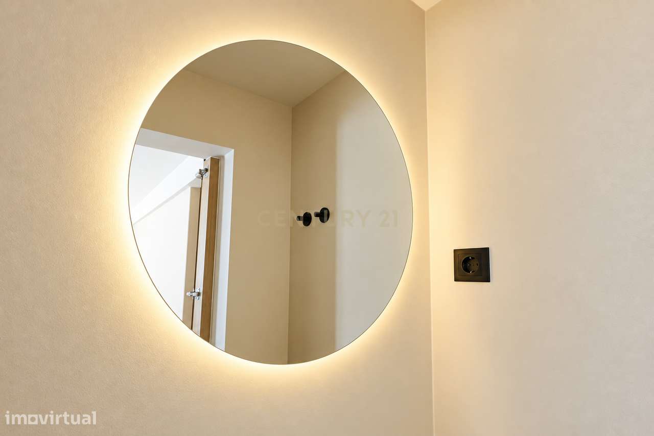 Espectacular Apartamento T3, totalmente remodelado, no centro do Monti-20