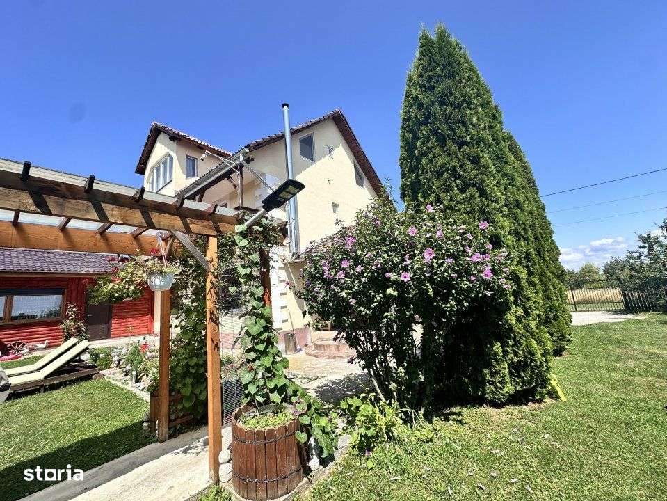 CASA VACANTA-zona pitoreasca minunata-1