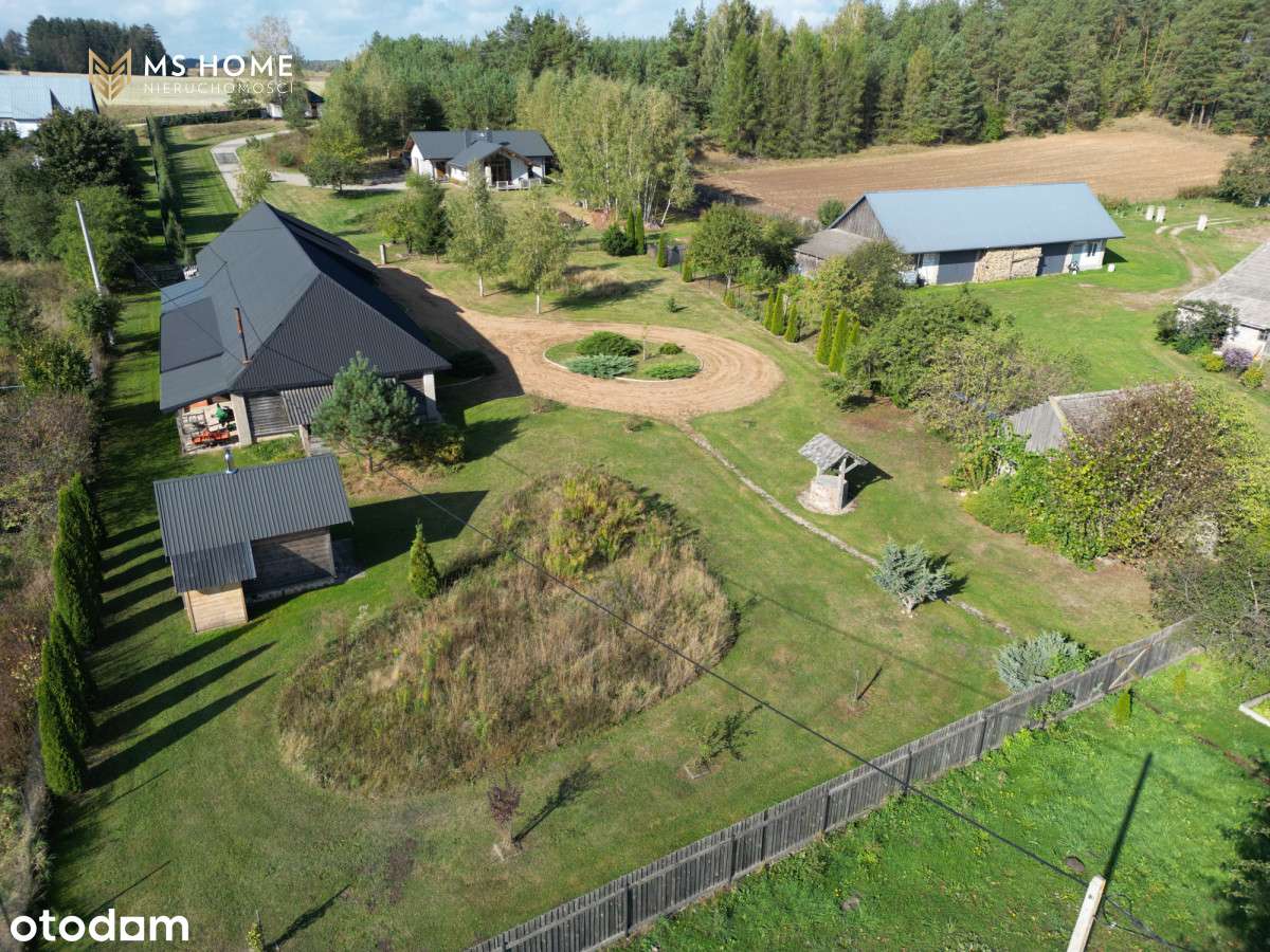 Nowoczesny dom wolnostojący w spokojnej okolicy.-3