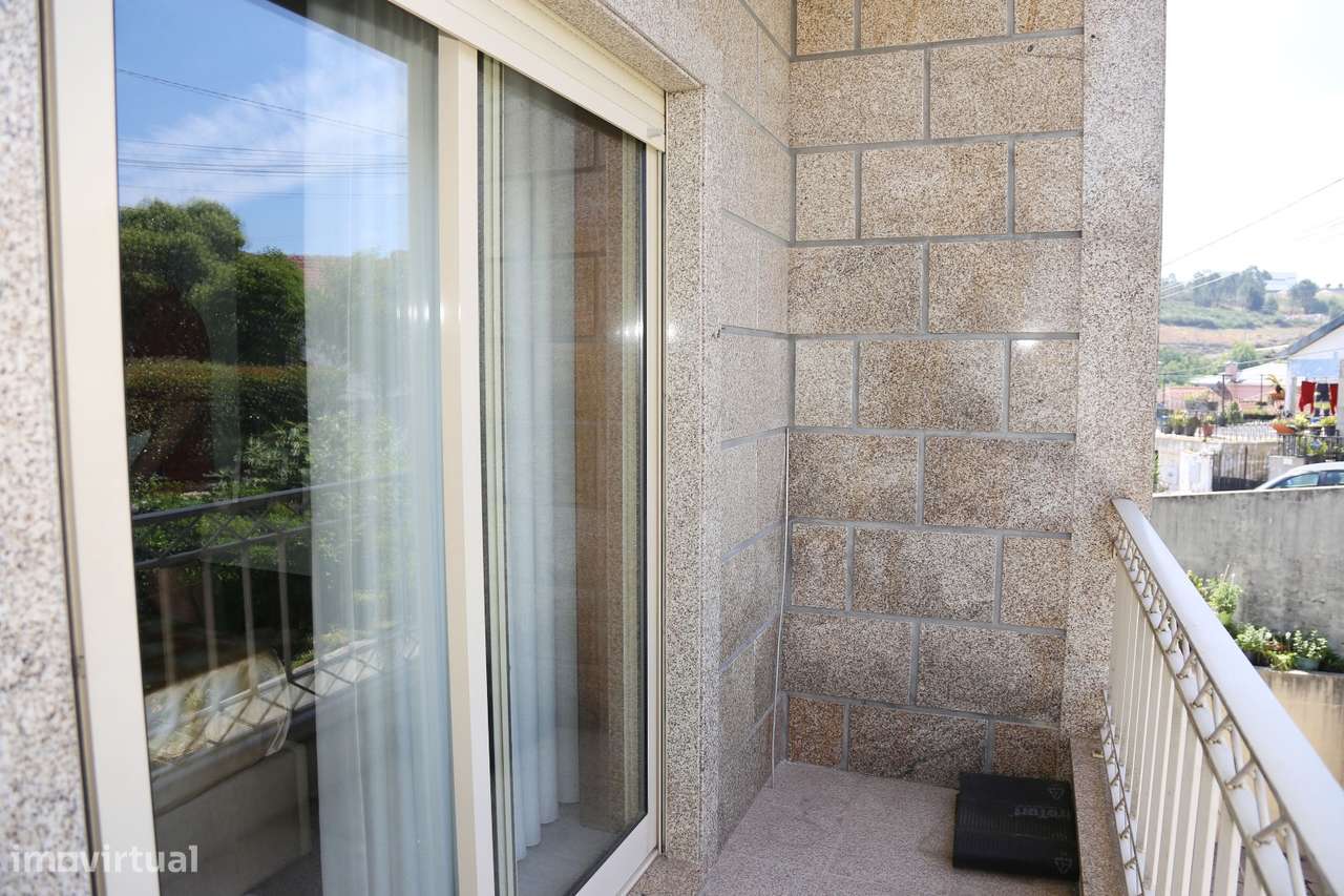 Apartamento T2 Venda em Lustosa e Barrosas (Santo Estêvão),Lousada-16
