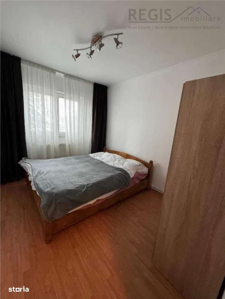 Apartament cu 4 camere, zona Calea Bucuresti - Imagine principală: 4/7