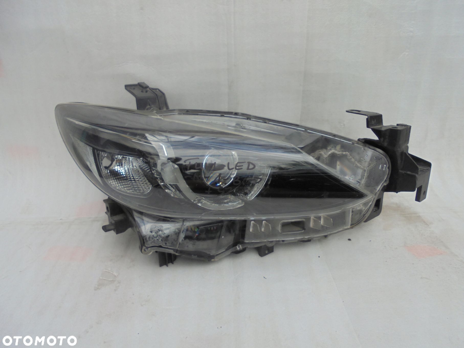 FULL LED PRAWY LAMPA MAZDA 6 LIFT 8+3 PIN 14-18 EU - 1