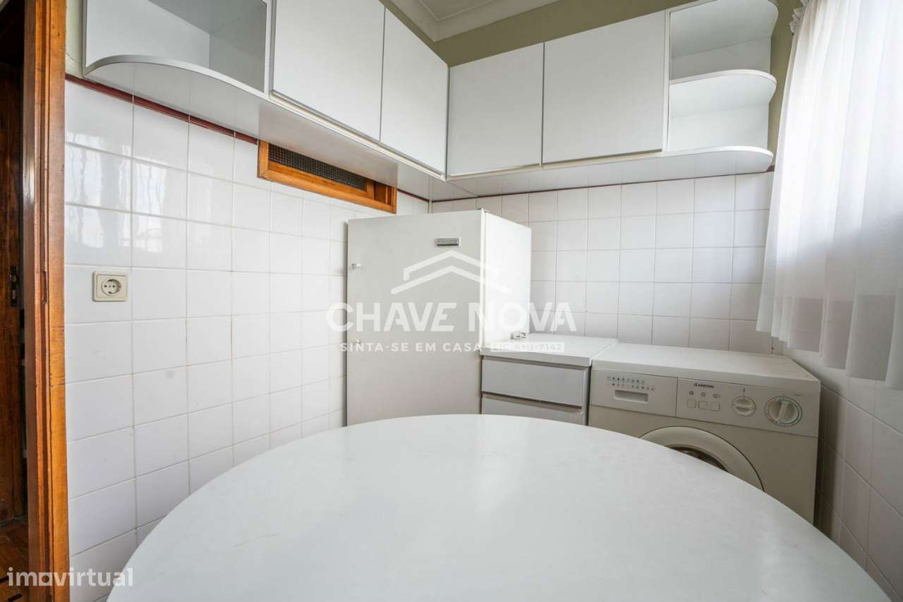 Moradia Geminada T2 próxima à Av. da Répública - Grande imagem: 5/17