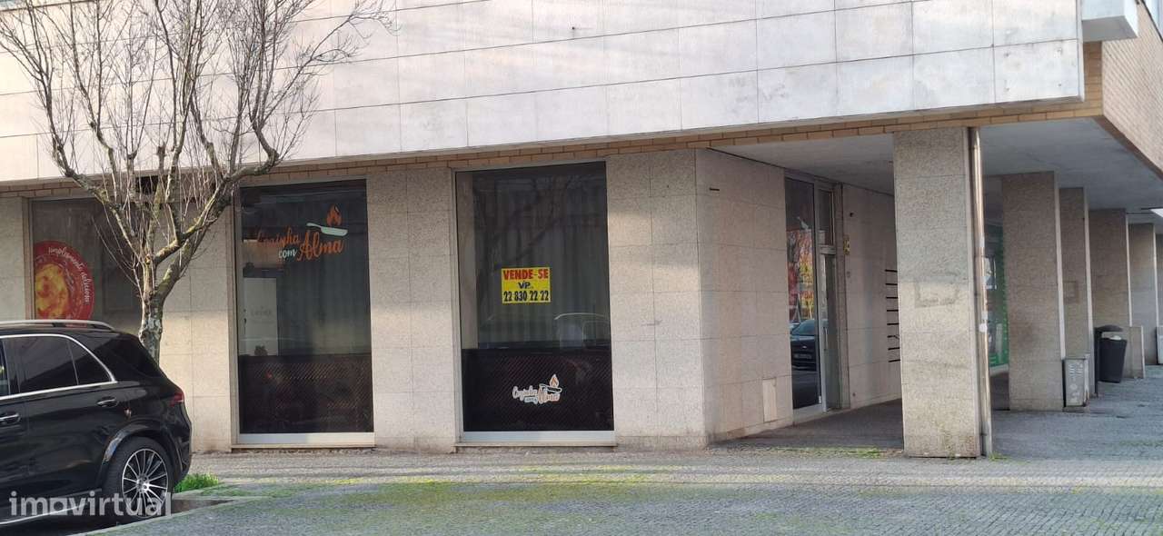 Hospital S. João | Ativo Comercial com Potencial de Rendimento - Grande imagem: 2/17