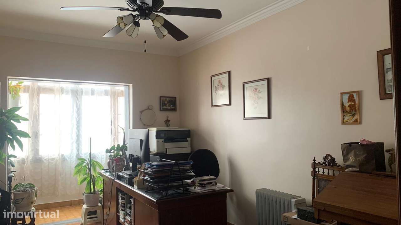 Moradia T3+1 em Vale de Milhaços-20