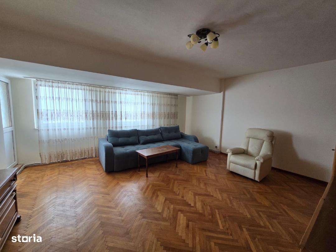 De vanzare Apartament 2 camere situat Ultracentral.-2