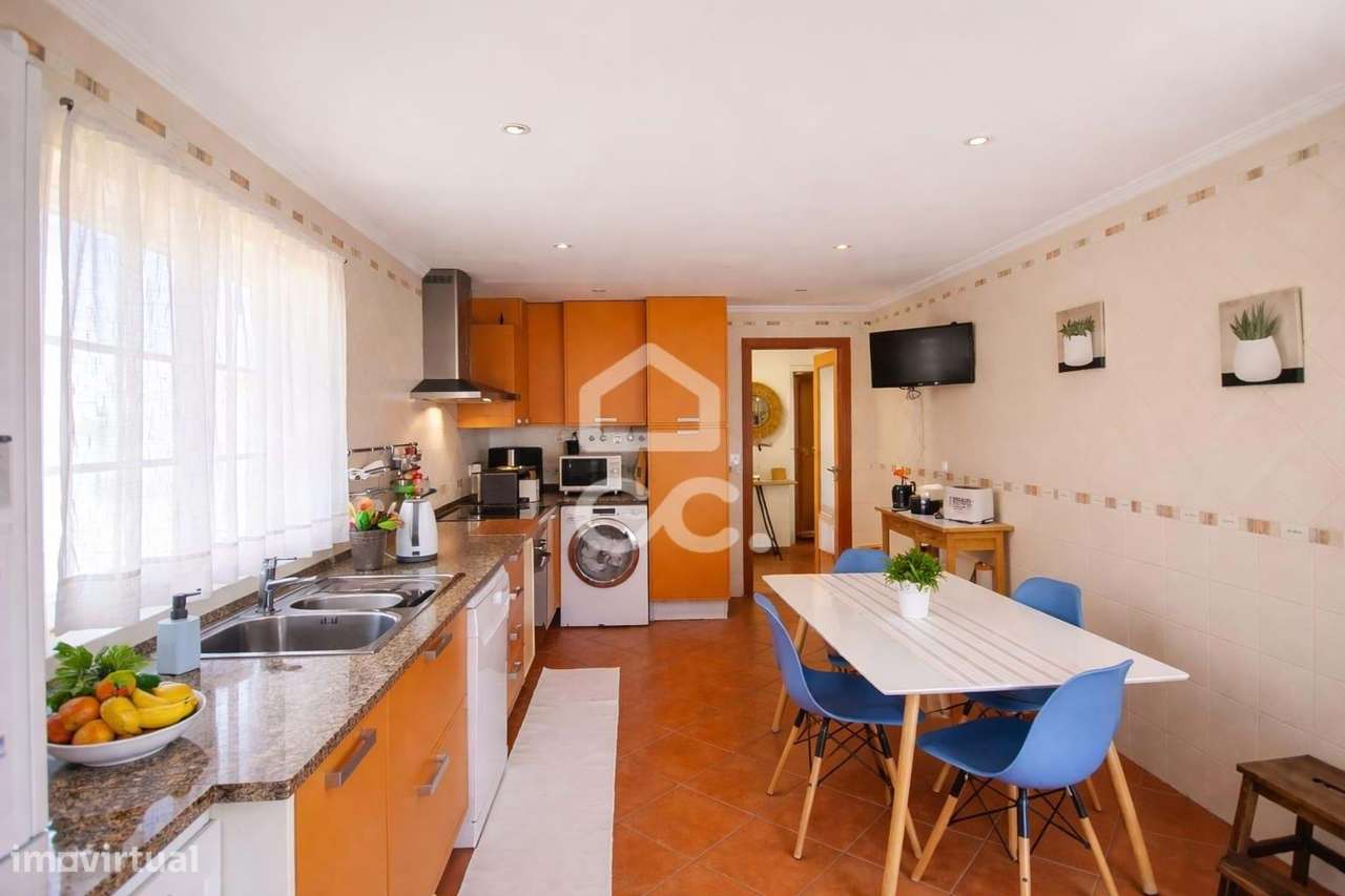 Moradia T3 com Piscina e Garagem em Azeitão - Grande imagem: 5/26