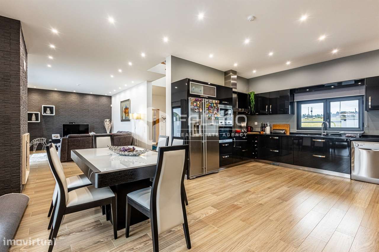 Moradia T3 Venda em Alpiarça,Alpiarça - Grande imagem: 3/57