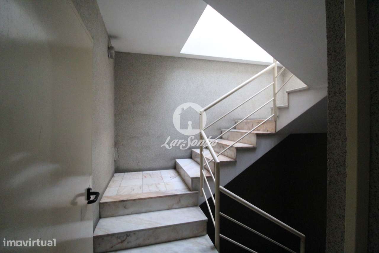 Apartamento T2, situado em Arcozelo, a 2,5km da Praia-29