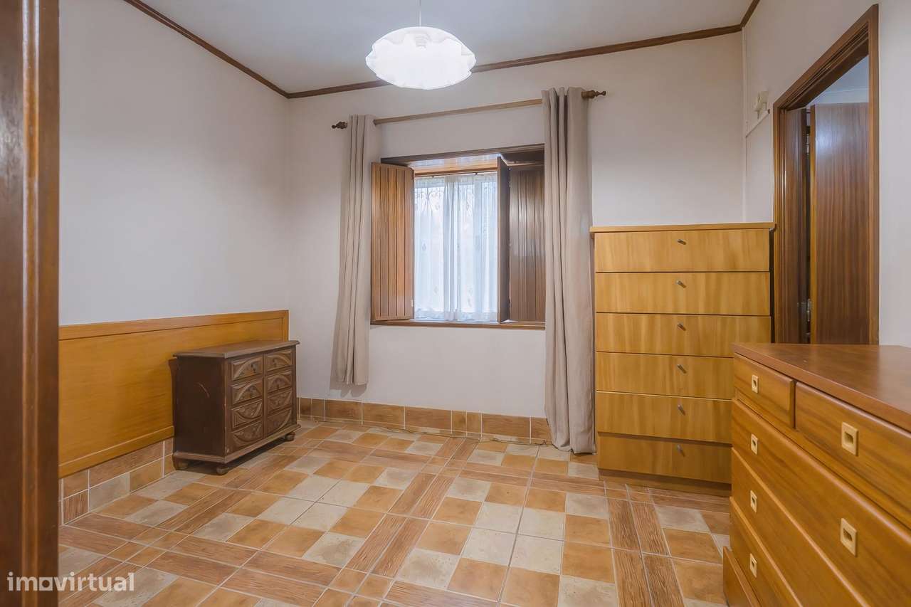 Moradia T8 na Póvoa do Varzim | Oportunidade de Investimento com...-38