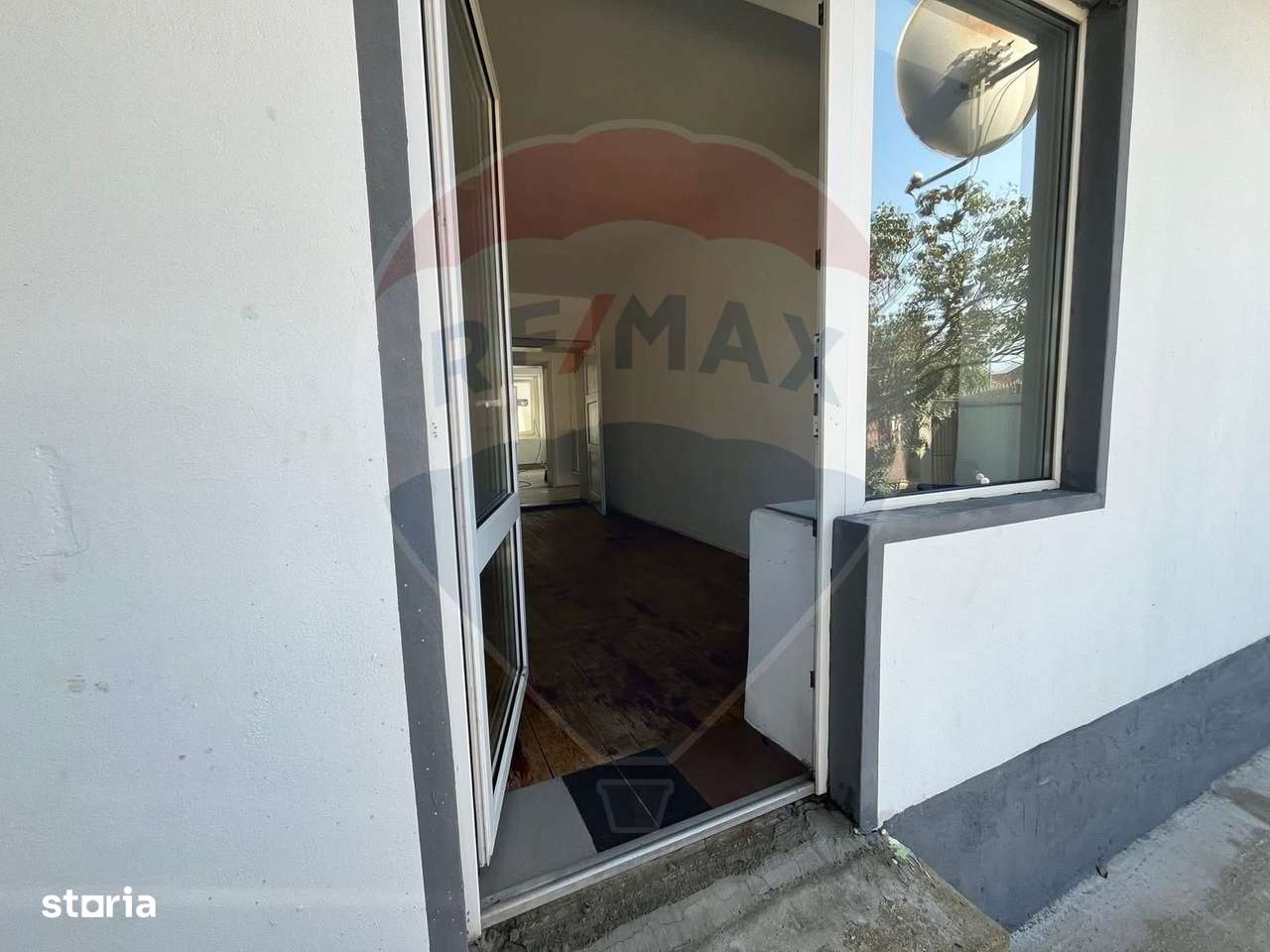 Proprietate de vânzare,  Stupini, potențial rezidențial sau comercial-9