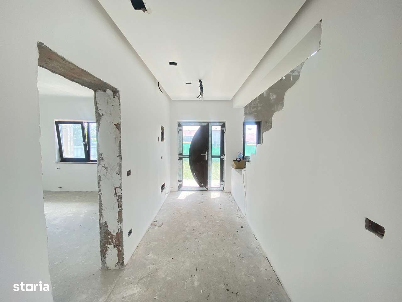 Casa Holboca Iasi 5 camere 700 mp teren - Imagine principală: 3/10