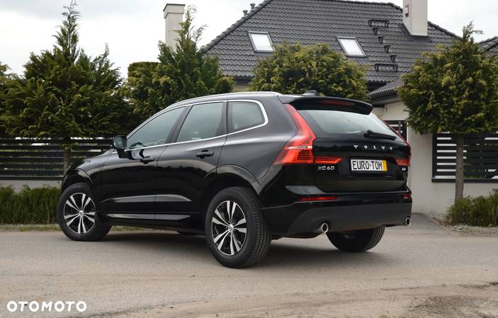 Volvo XC 60 D4 Momentum - 6