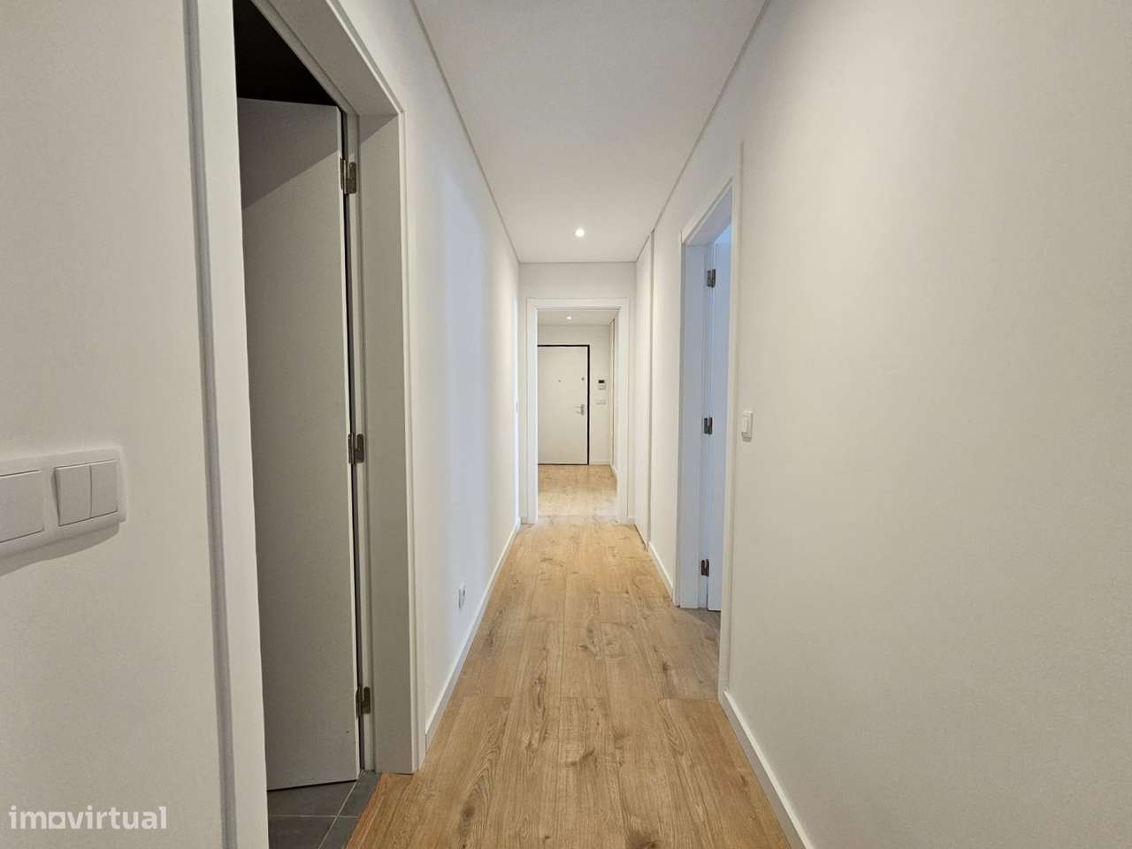 Magnifico T2 na Urbanização SkyCity-19