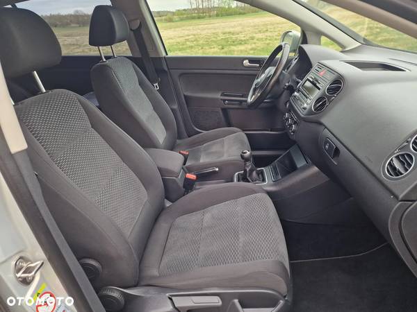 Volkswagen Golf Plus 1.6 TDI Comfortline - 15