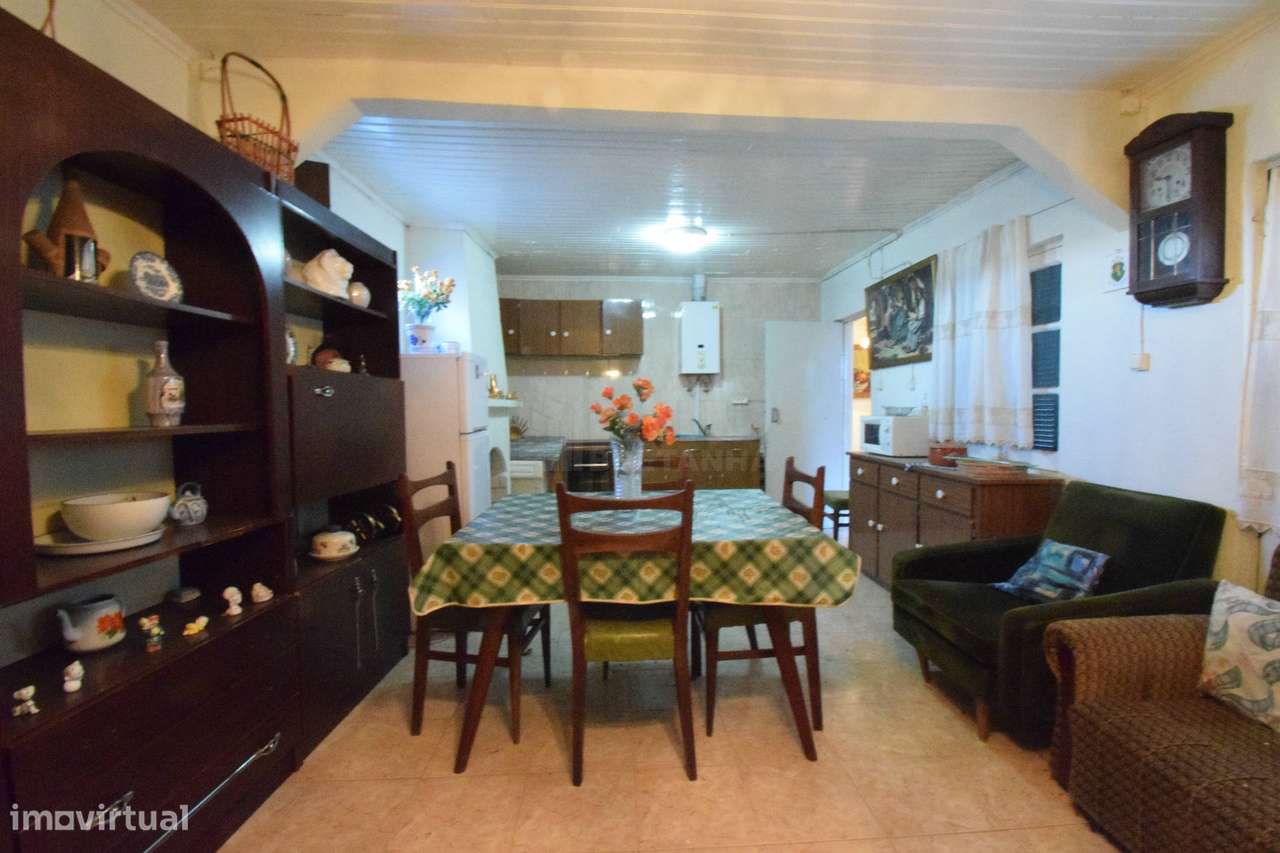 Moradia V2 c/ Terraço - Marmeleiro - Guarda - Grande imagem: 5/23