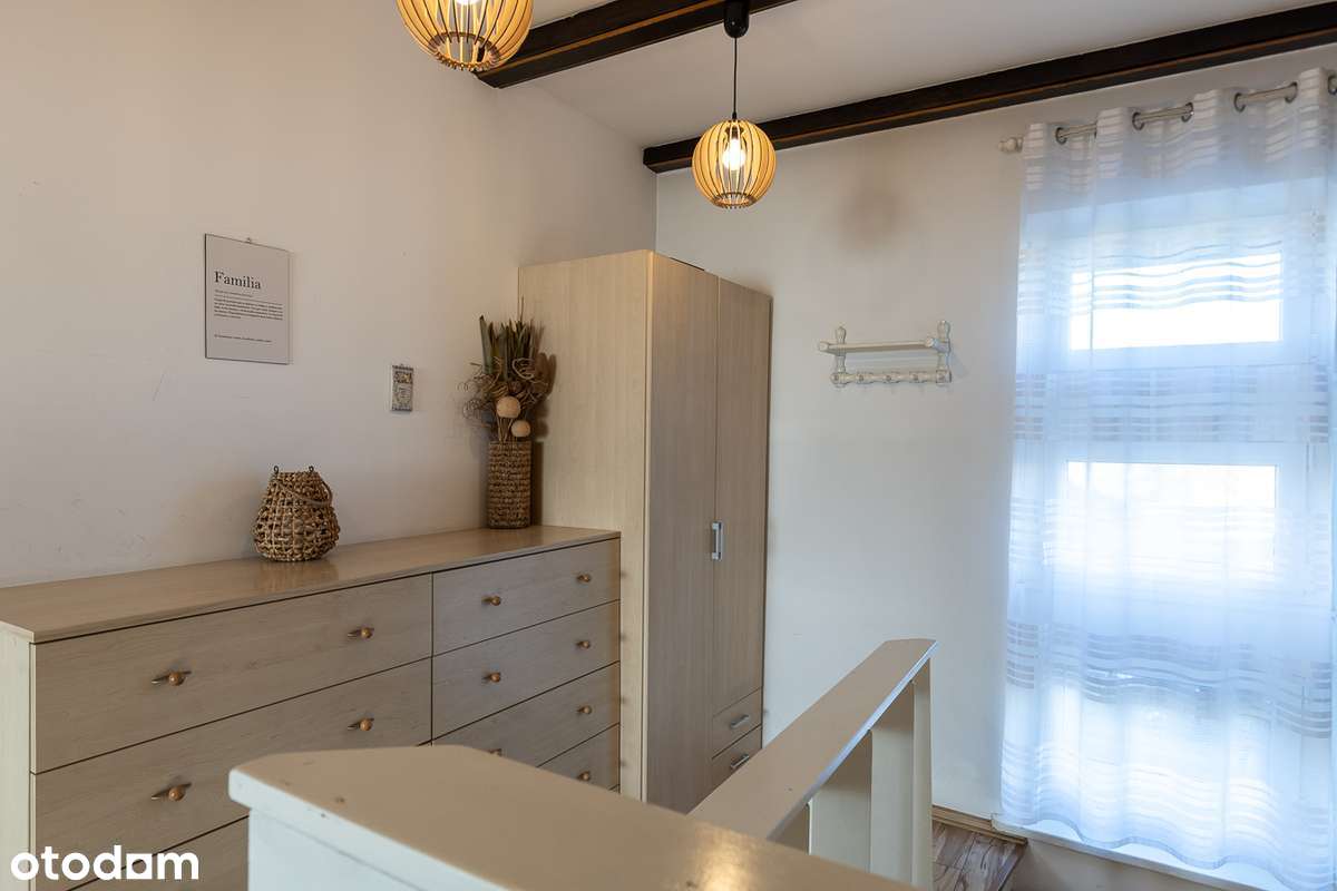 Przestronny dom na Osiedlu Kwiatowym Fotowoltaika Pompa ciepła 3garaże-16