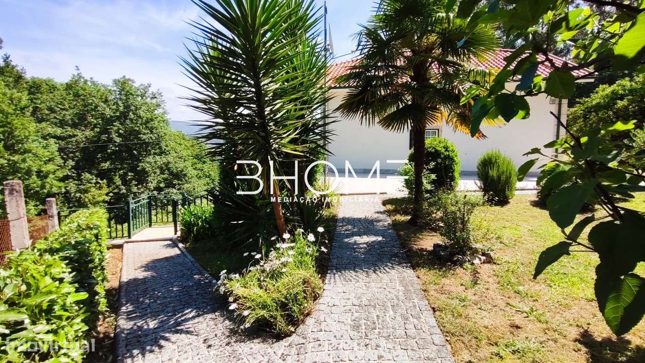 Moradia Individual na Povoa de Lanhoso - Sobradelo da Goma-16