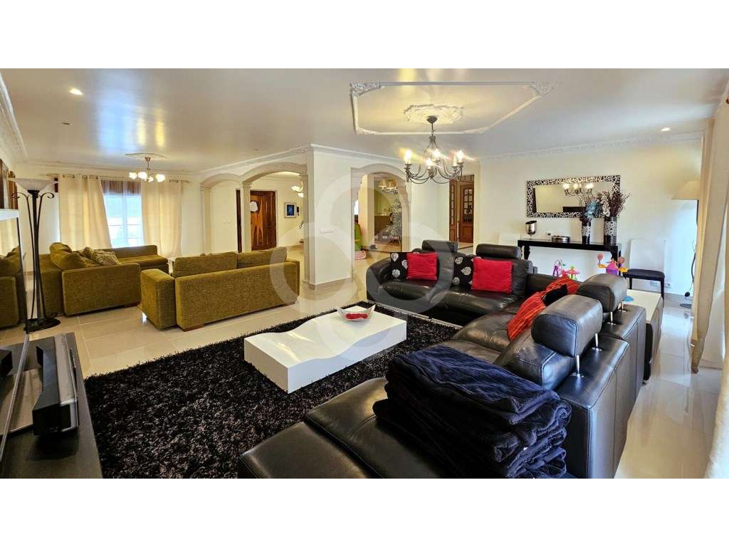 Quinta 2,4 hectares com moradia T5 em Aveiras de Cima Azambuja-23