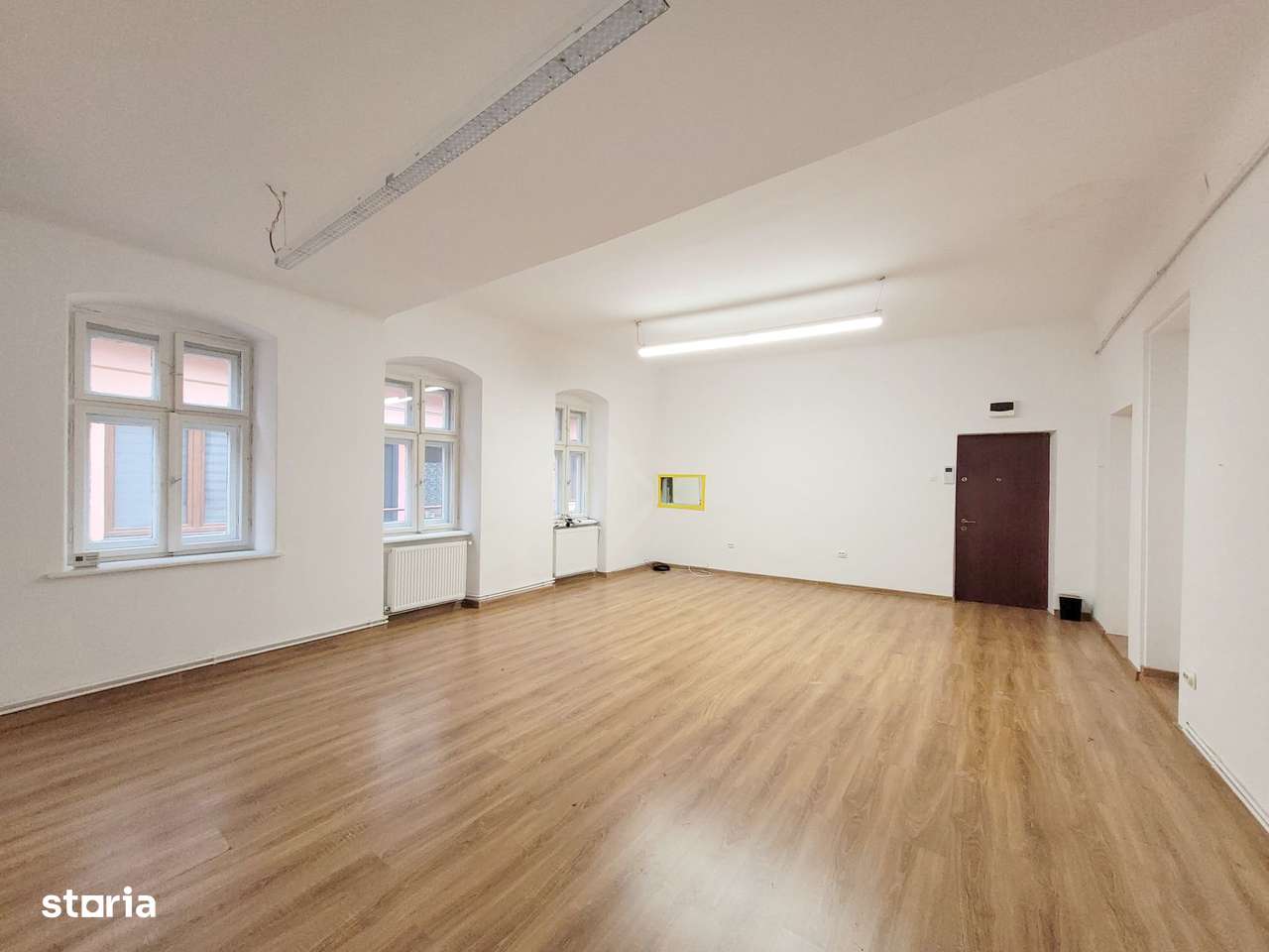 De închiriat spațiu de birouri 60 mp zona Sora - Imagine principală: 1/8