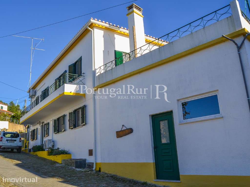 Moradia T5 - Quintal e Alojamento Local - Grande imagem: 2/25