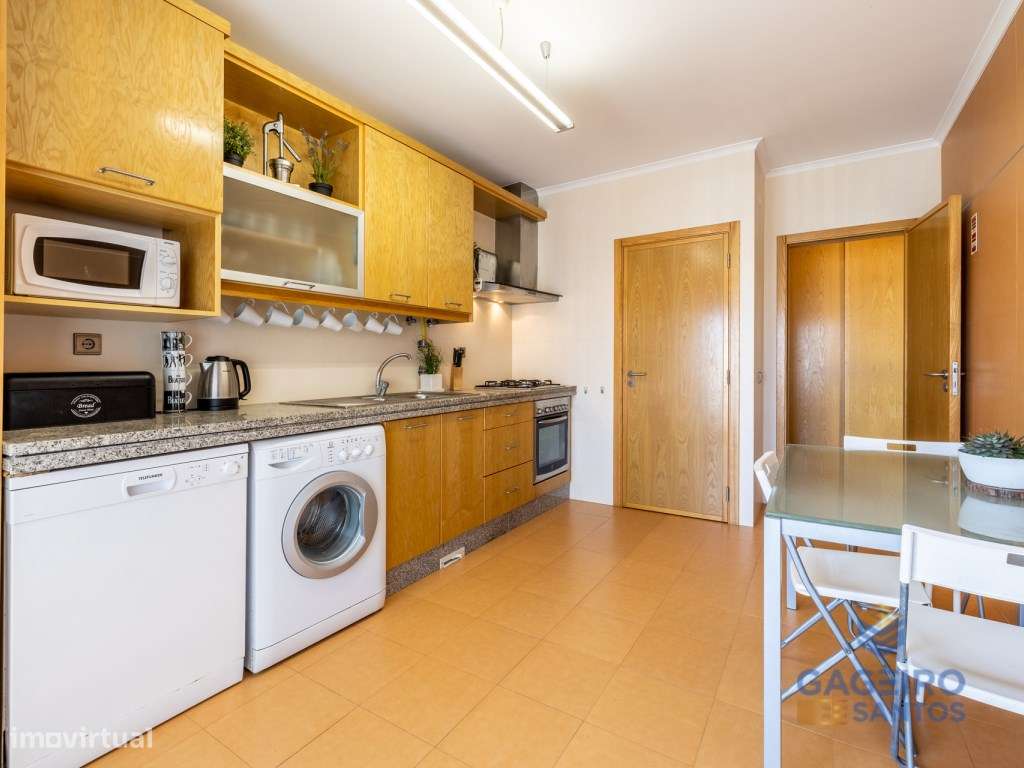 Espaçoso apartamento T3 com terraço privativo - São Martinho do Porto-9