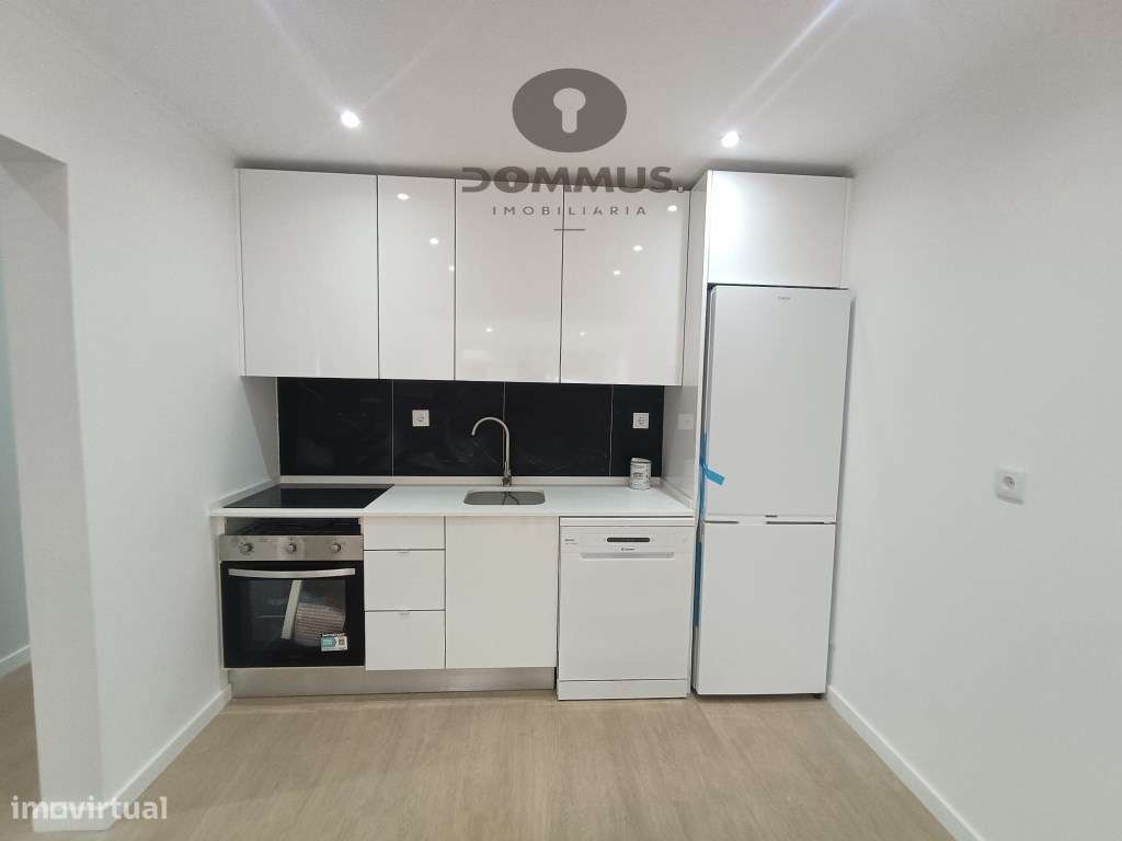 Apartamento T3 na Damaia totalmente Remodelado-1