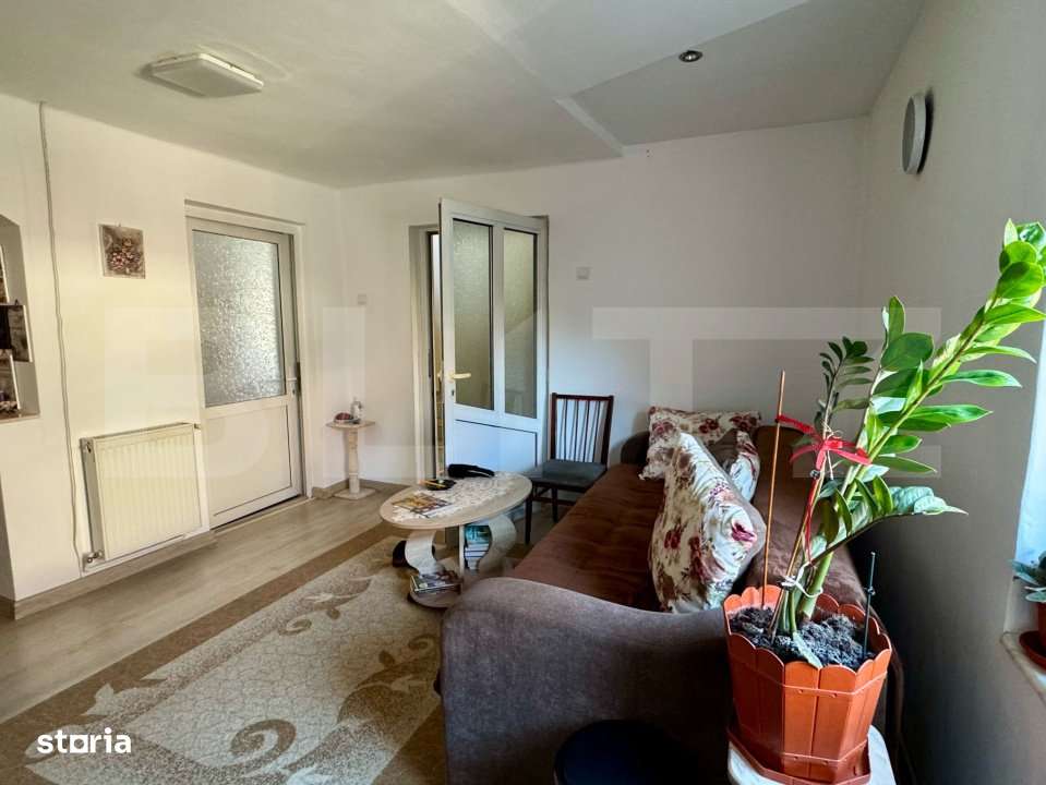 Casa de vanzare, cu 5 camere, 138 mp, zona Simeria - Imagine principală: 5/12