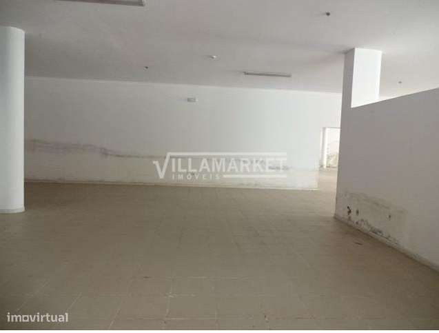 2 lojas da banca com 866 m2 inseridas no R/C e 1º Andar destinadas a c - Grande imagem: 4/5