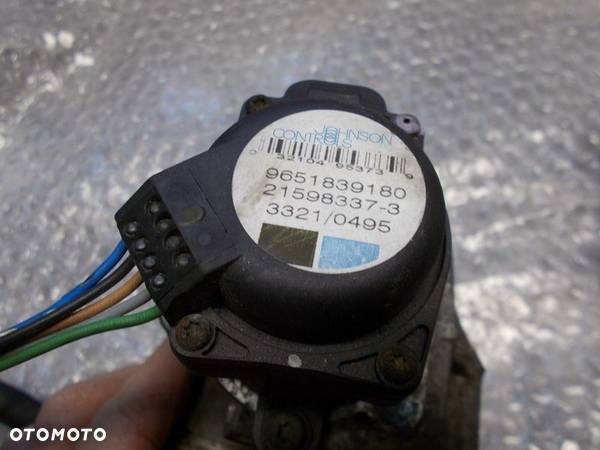 ZAWÓR EGR FORD CITROEN 1.6 TDCI HDI VALEO 9660276280 - 3