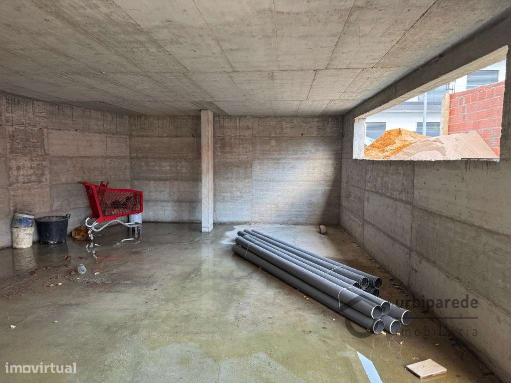 Moradia V4 na Adroana, em face de acabamento. - Grande imagem: 5/27