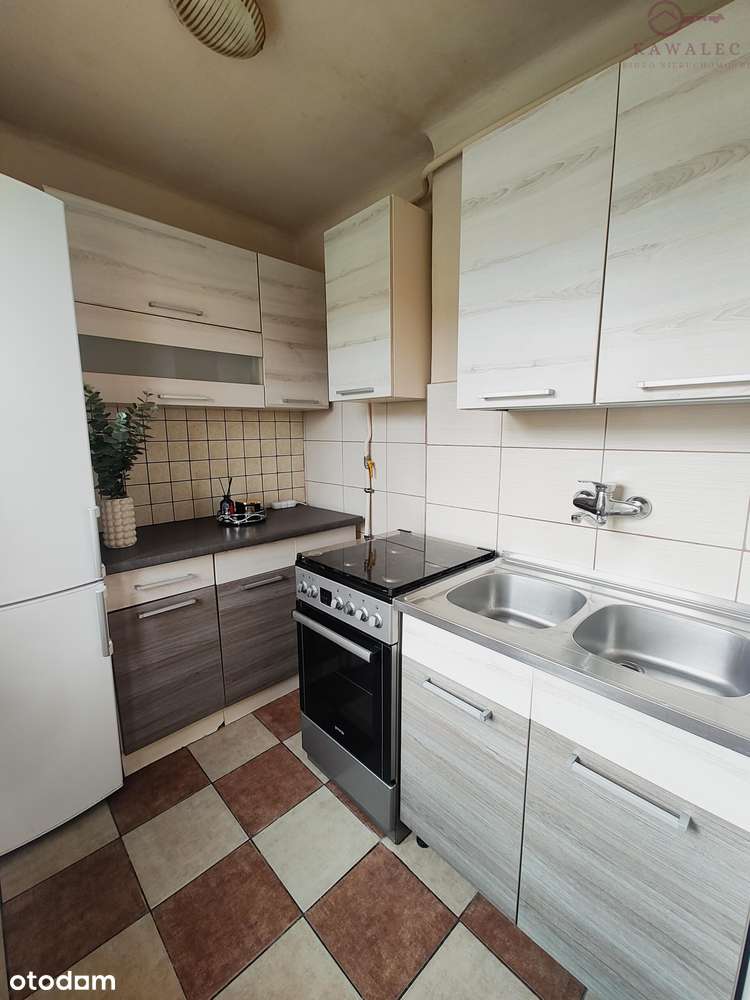 Komfortowe i przestronne mieszkanie w ścisłym centrum miasta-8