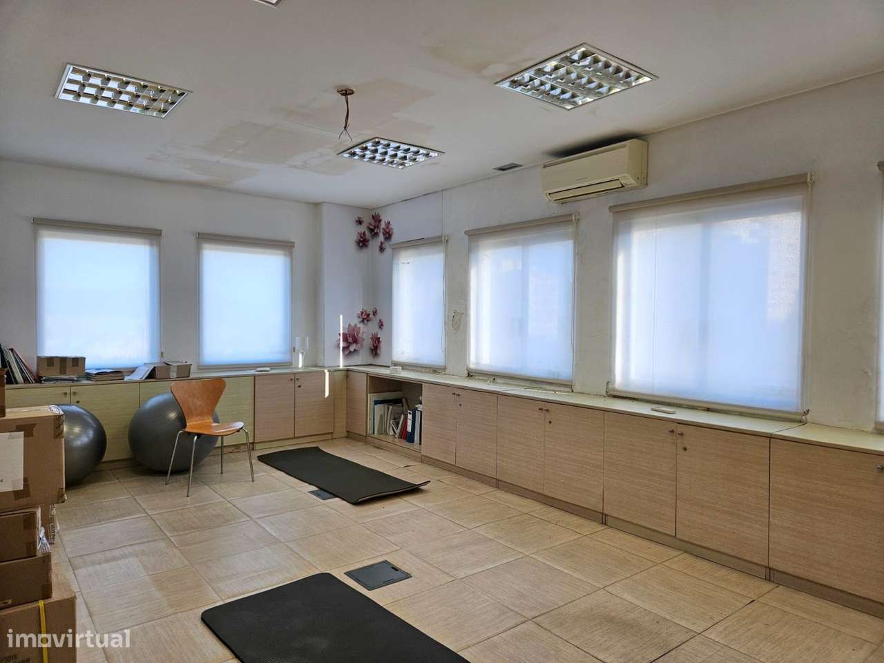 Escritório com Armazém Venda Carnaxide | 1.520 m2 | 11 Estac-16