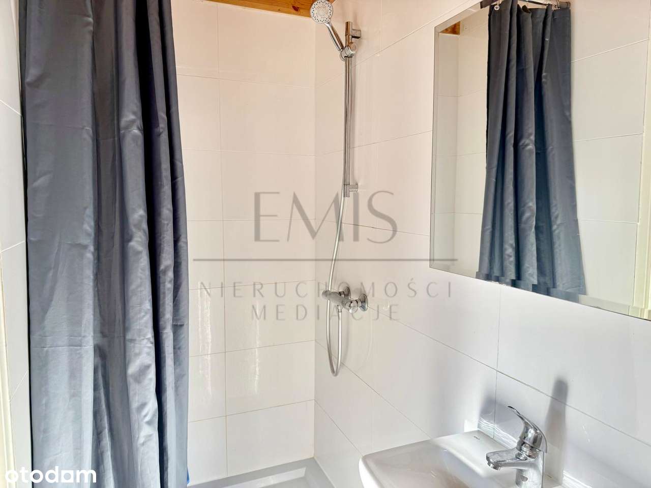 Zadbana działka ROD z wyposażonym domem rekreacyjnym-8