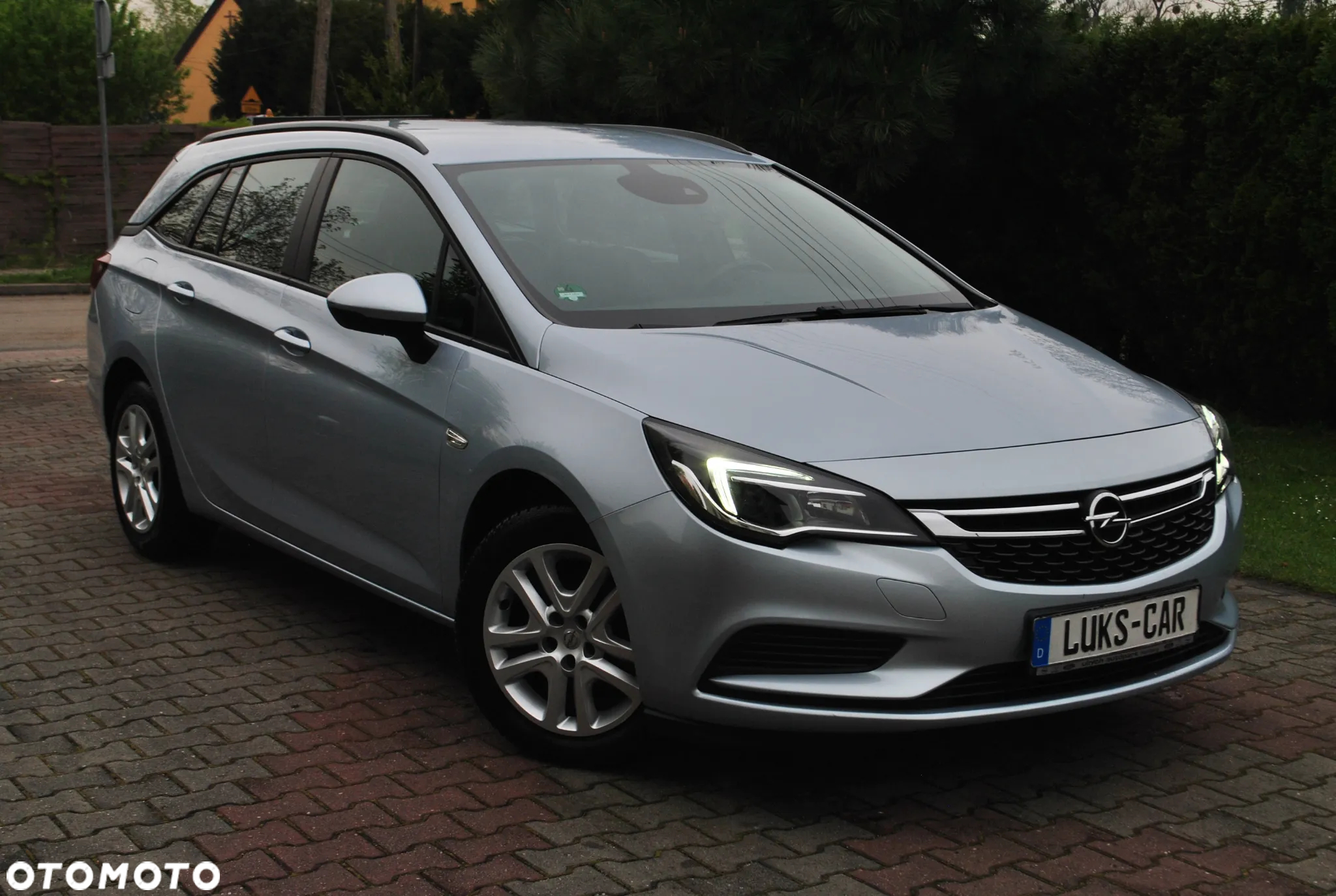 Opel Astra 1.4 Turbo Start/Stop Sports Tourer Edition - 38