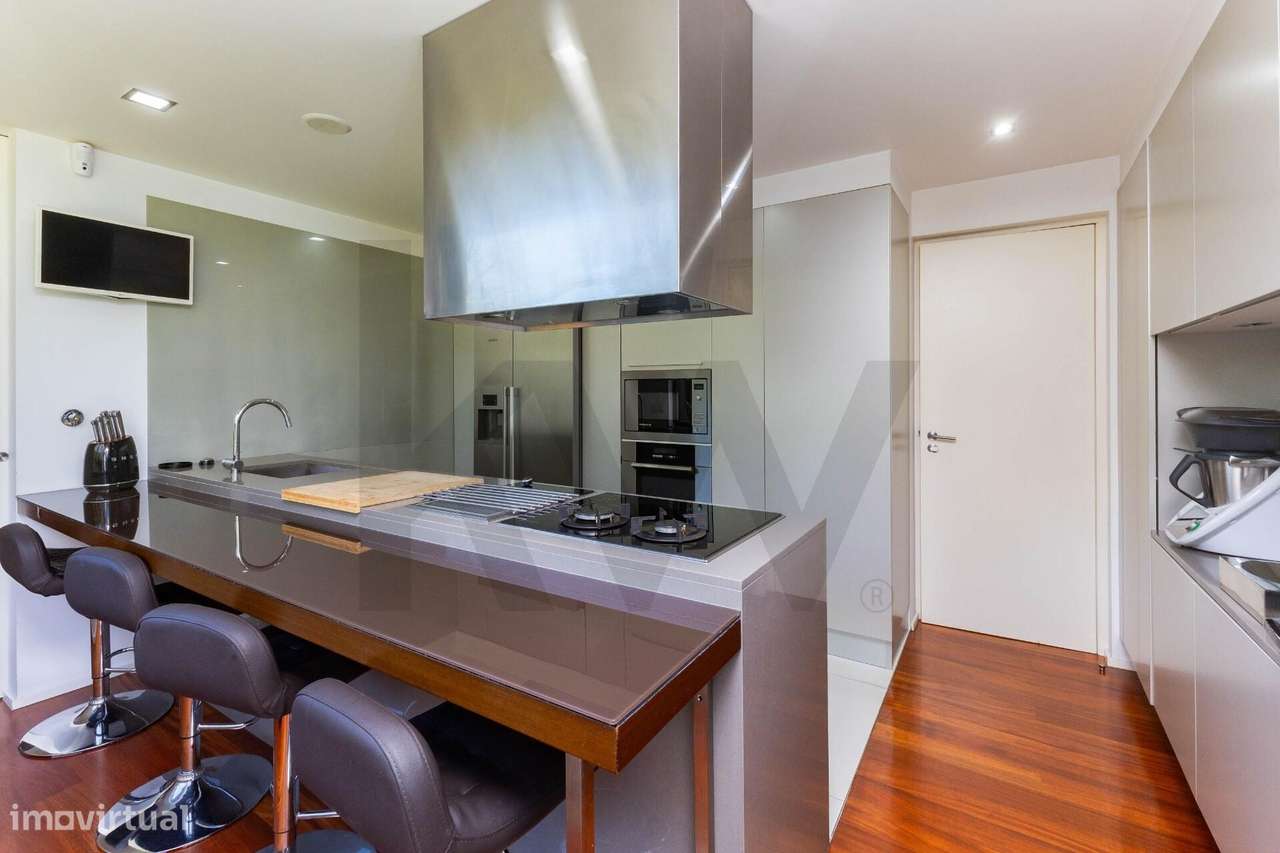 Fantástica moradia T3, com  jardim, piscina, situada em zona tranquila-22