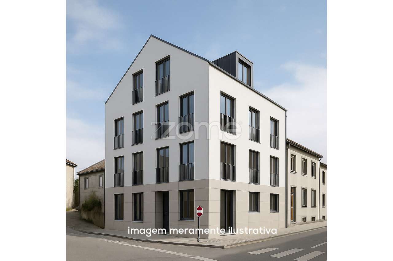 Moradia para recuperar em Campo Lindo - Grande imagem: 1/18