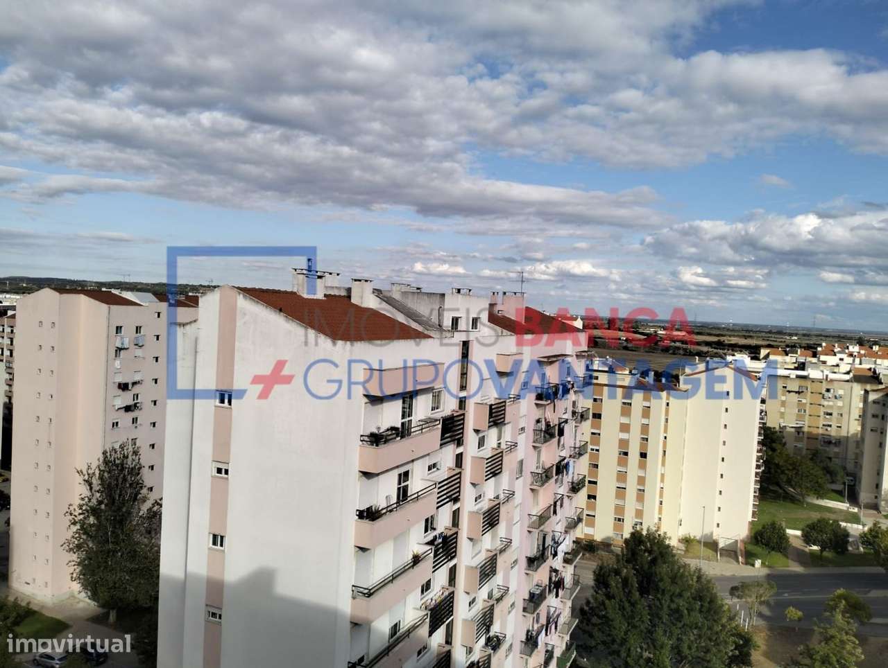 Apartamento T2 no Carregado - Grande imagem: 4/13