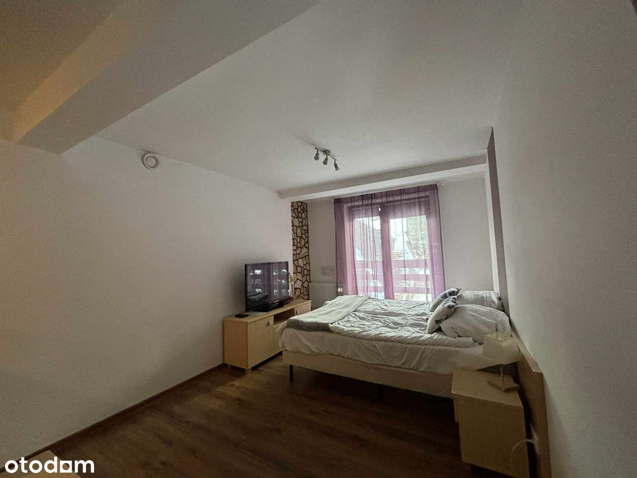 Nowoczesne mieszkanie z balkonem i widokiem - Pełny obrazek: 4/12