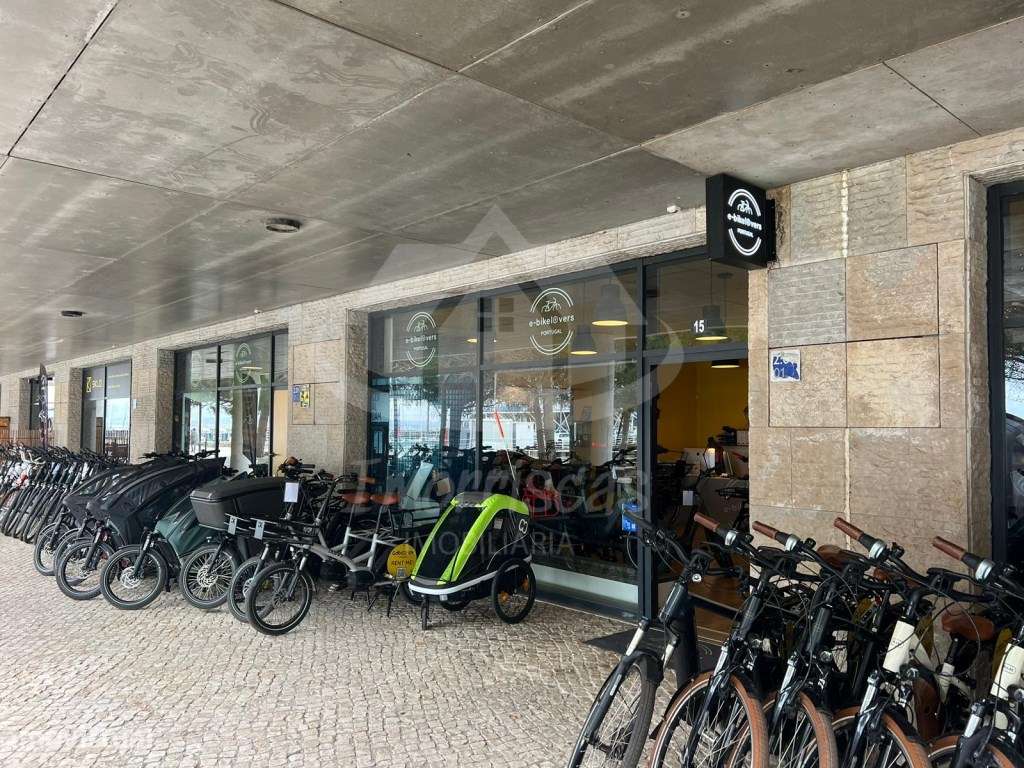 Loja para comércio com parqueamento na Marina do Parque das Nações - Grande imagem: 2/5