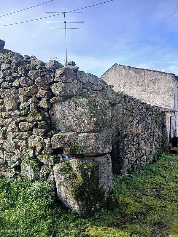 Moradia T2 para venda-20