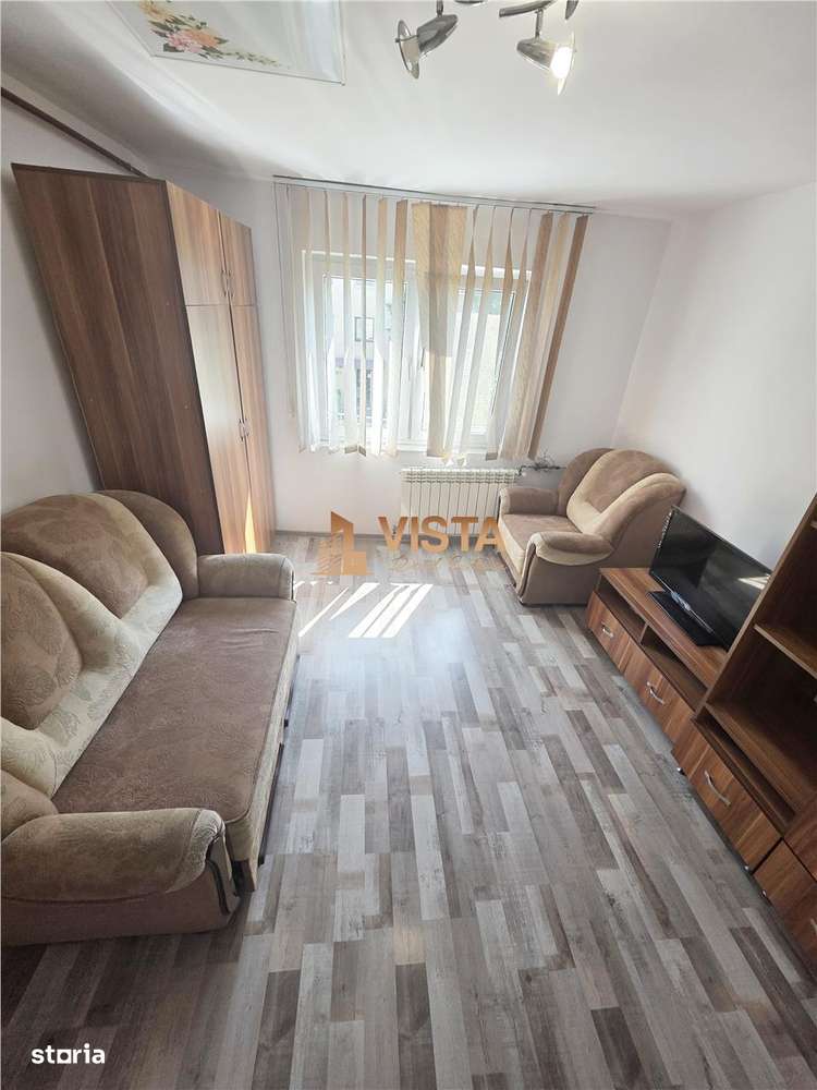 Garsoniera, zona Tractorul - Imagine principală: 3/9