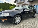 Volkswagen Passat 1.6 FSI Trendline - 9