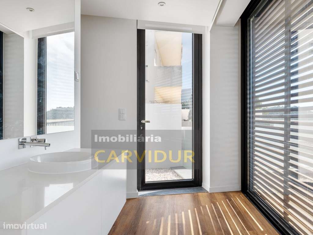 Moradia T5 de Luxo com Piscina Infinita ,Campo de Padel e Elevador ...-19