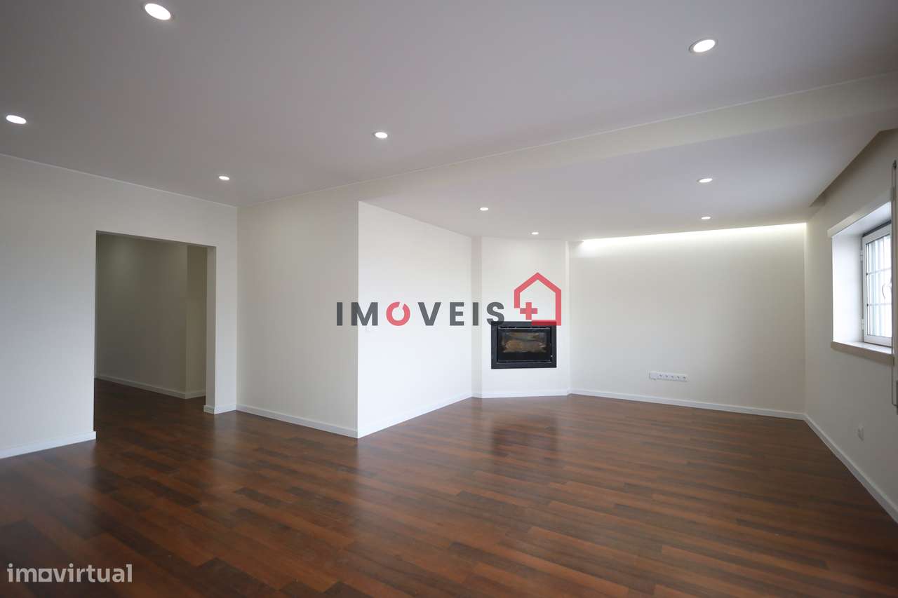 Moradia T3+1 Remodelada em Pragosa | Porto de Mós - Grande imagem: 4/27