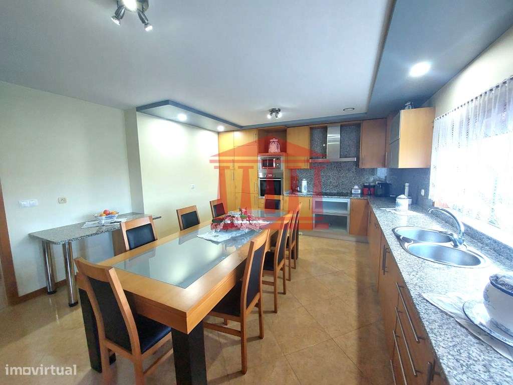 MORADIA V4 SEMINOVA-13