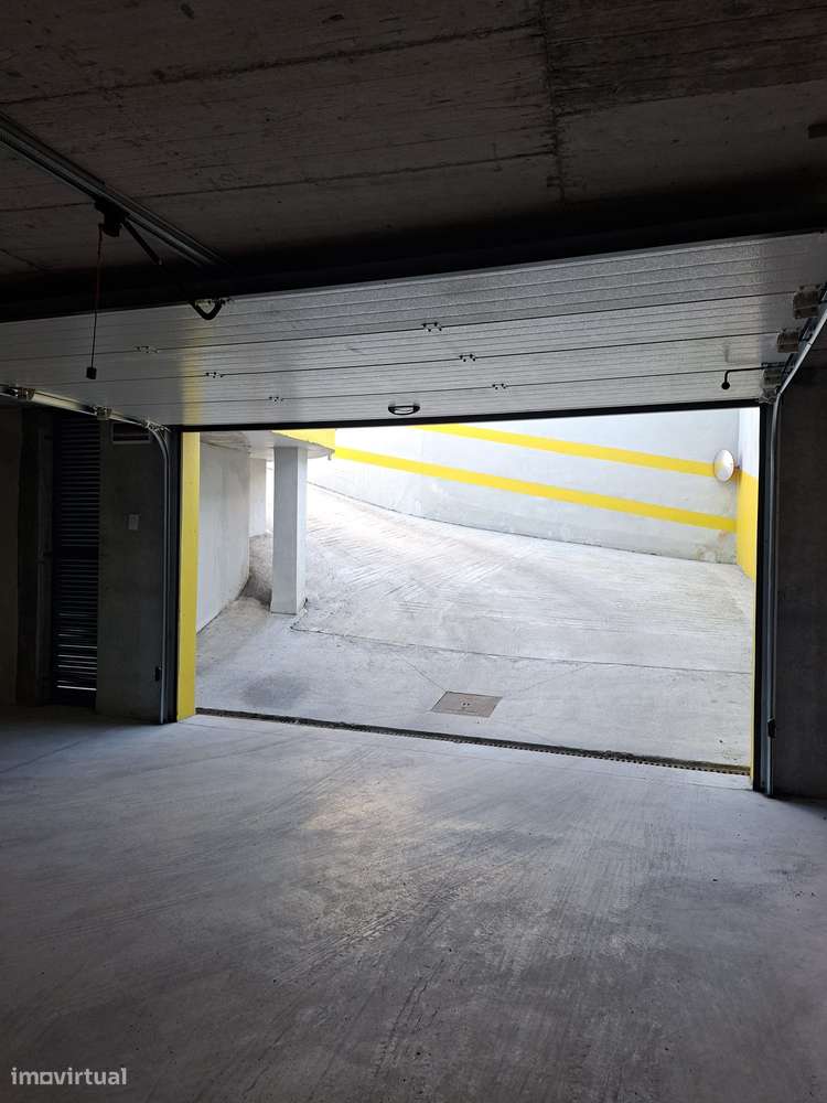 Apartamento T1 novo com luga de garagem-10