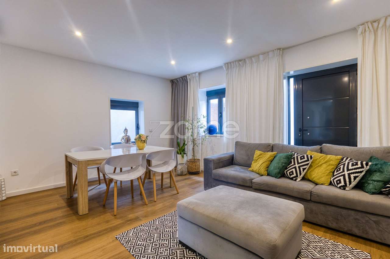 Moradia T2 c/ 2 Suítes, na Rua Alexandre Herculano, Valbom, Gondomar - Grande imagem: 3/29