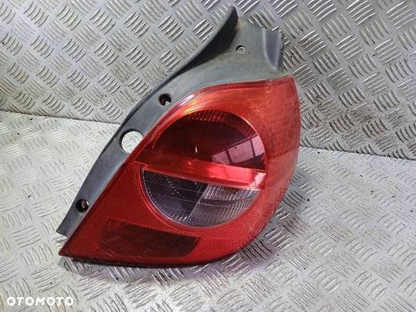 LAMPA PRAWA TYLNA RENAULT CLIO 3 - 1